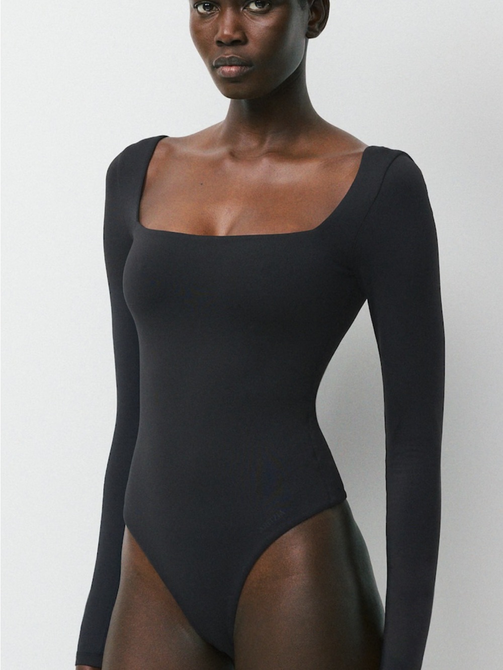 Aritzia contour bodysuit Black Long-Sleeve L